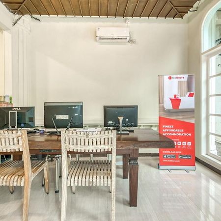 Reddoorz Plus Near Akademi Kepolisian Semarang 3 Kültér fotó