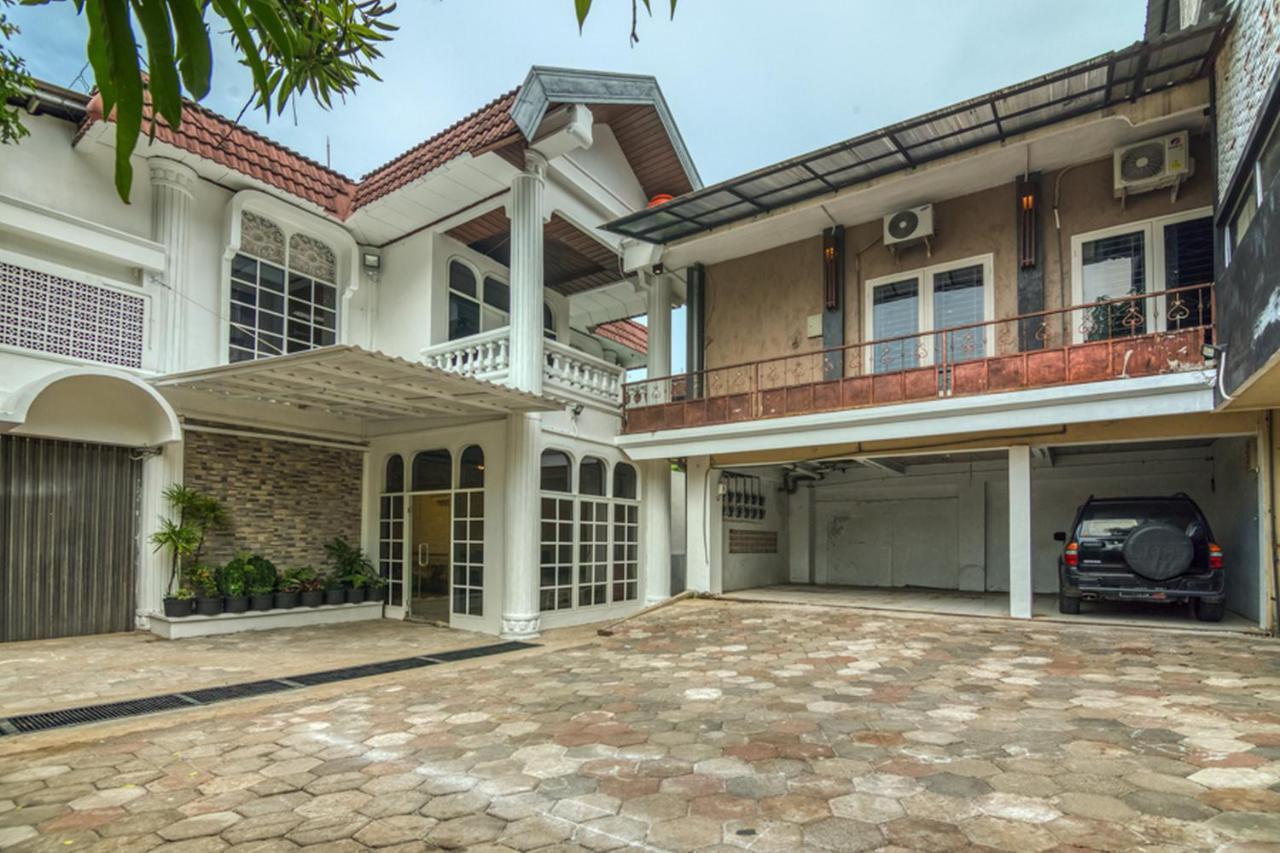 Reddoorz Plus Near Akademi Kepolisian Semarang 3 Kültér fotó