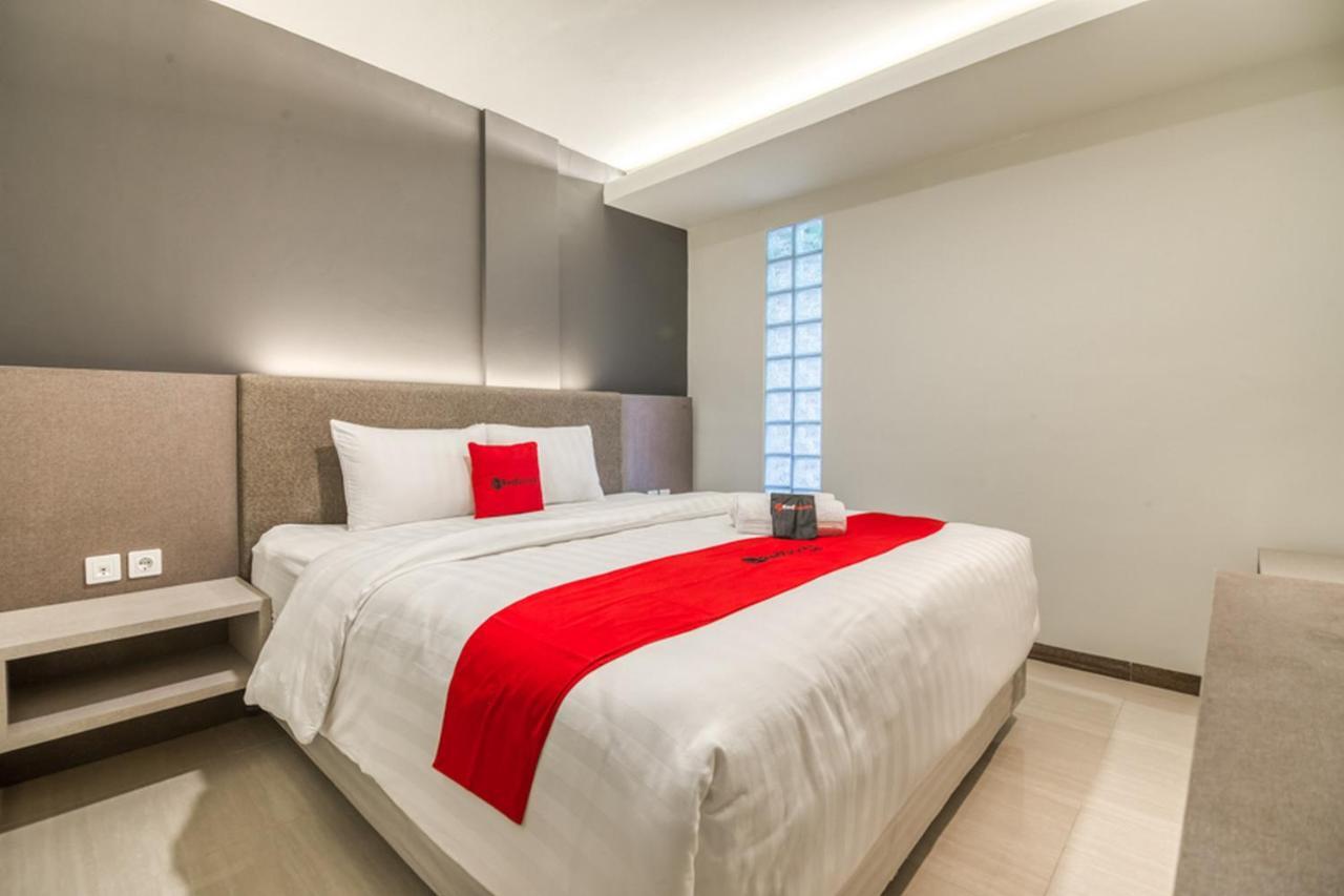 Reddoorz Plus Near Akademi Kepolisian Semarang 3 Kültér fotó
